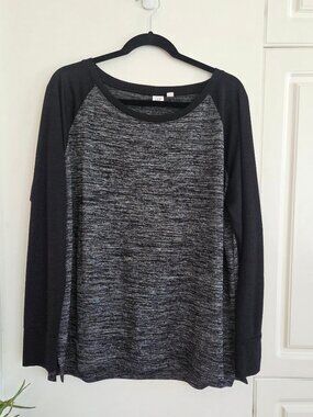 GAP Soft Knit Top – Black & Grey